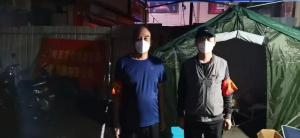 市文旅集團一線戰(zhàn)“疫”之：黨旗飄揚在門外，黨旗扎根在心里，53歲和35歲黨員成絕佳搭檔